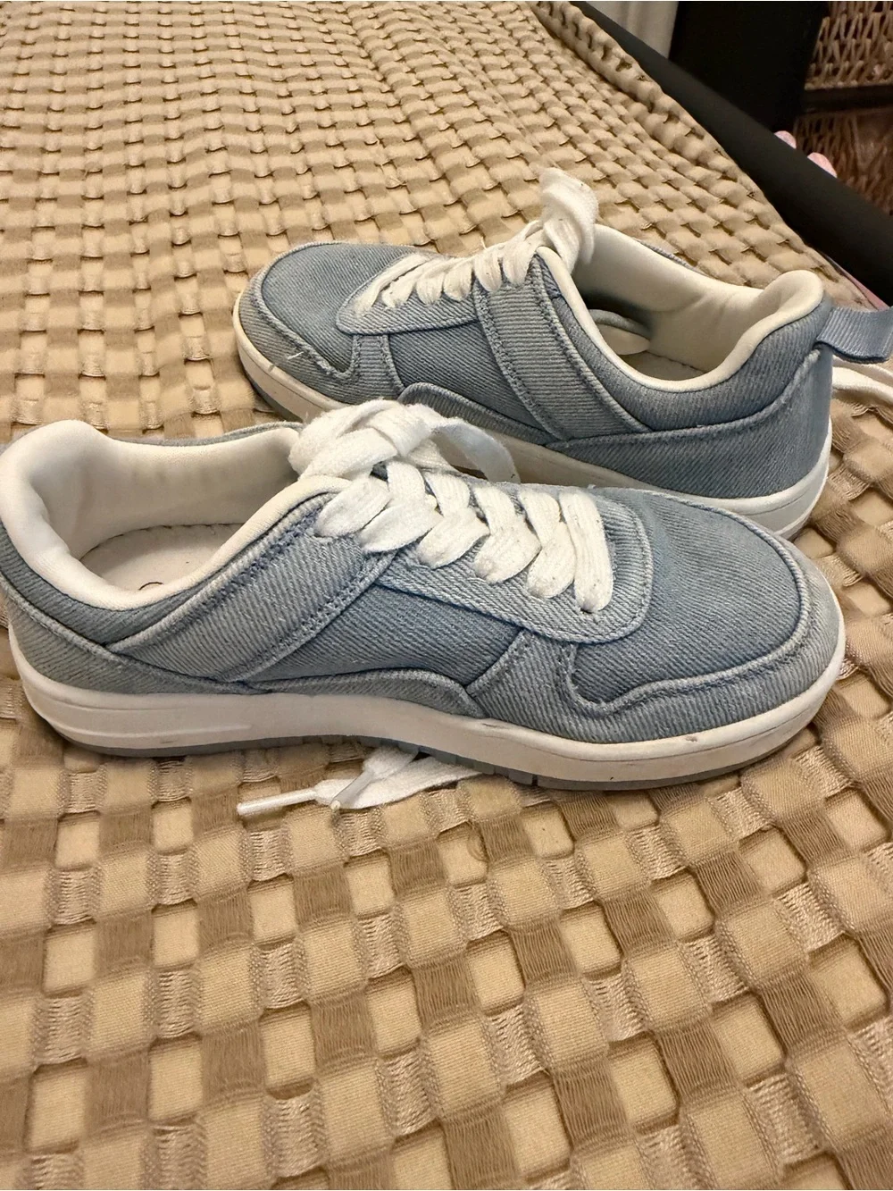 Link Light Blue Denim Kids Lace-Up Sneakers with White Trim